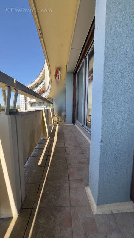 F3 72 m² avec balcon + ascenseur + parking sous-sol + cave ? Saint-Dizier - photo 2