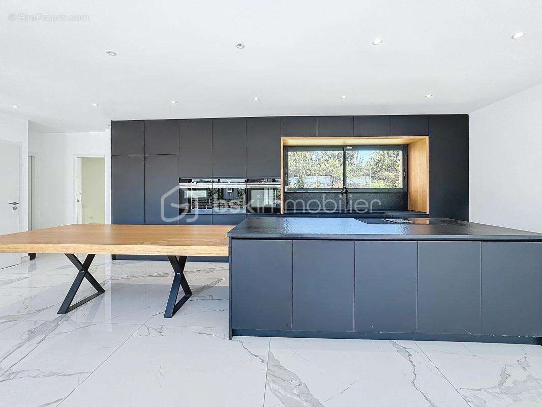 Maison à LA FOUILLOUSE