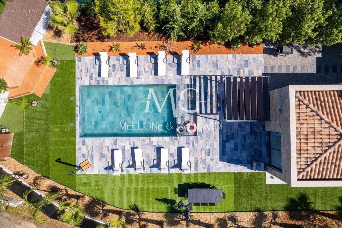 Maison à MOUGINS