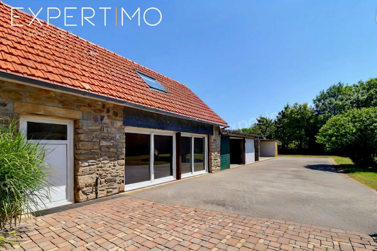 EXCLUSIVITÉ EXPERTIMO   SAINT-DIVY   Propriété de caractère de 311 m2 sur parc clos de 4 362 m2 - photo 14