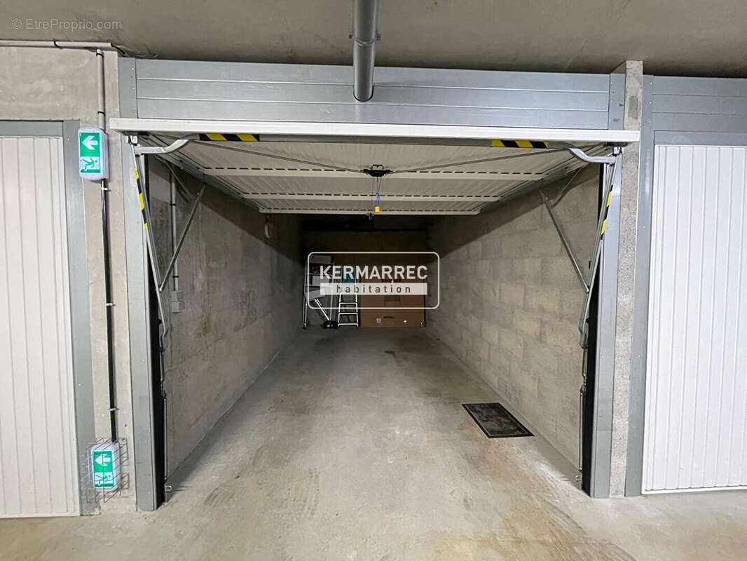 Parking à CESSON-SEVIGNE