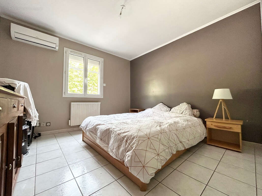 Maison à BAGNOLS-SUR-CEZE