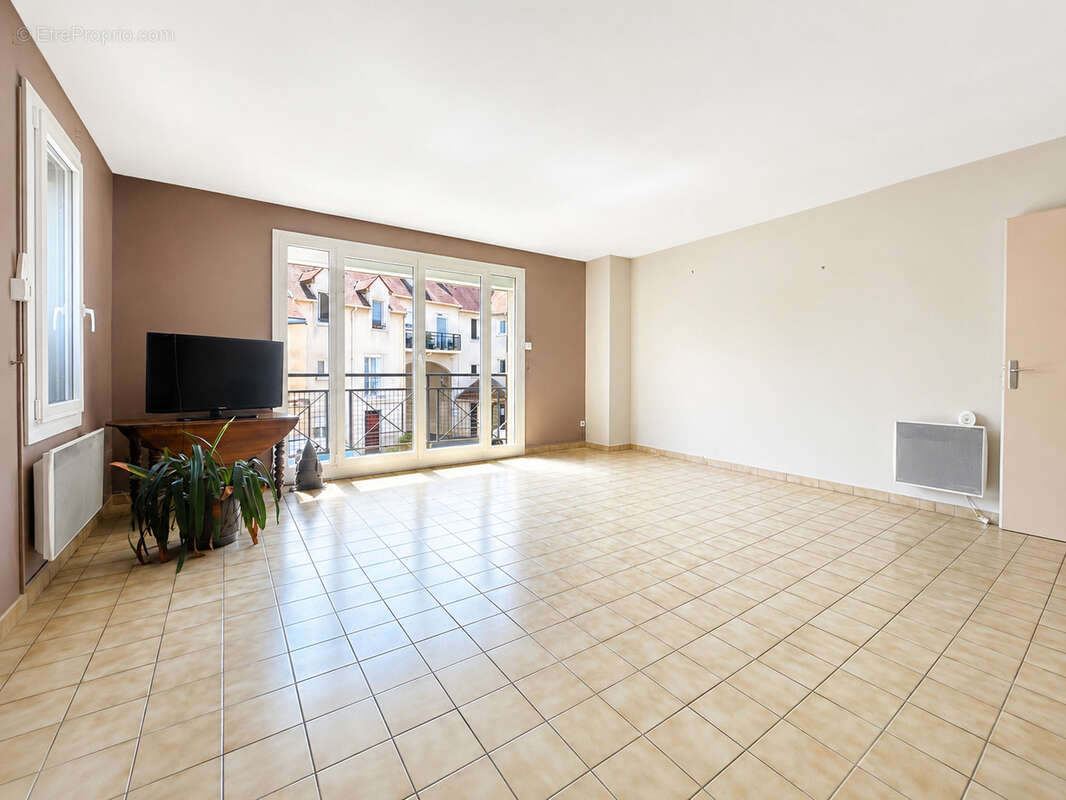 Appartement à MONTLHERY