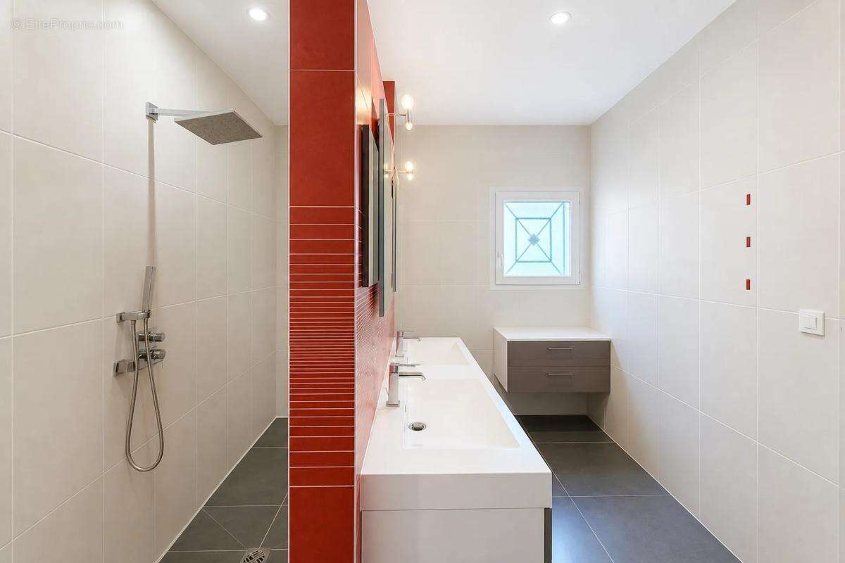 Maison de 6 pièces de 232 m² à Castelsarrasin - photo 12
