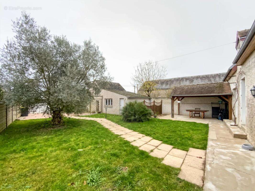 Maison à SAINT-CLOUD-EN-DUNOIS