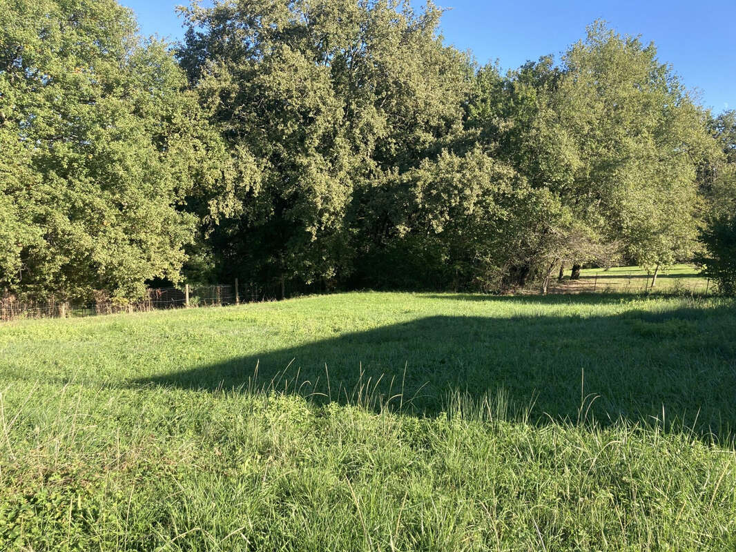 Terrain à AUBIAC