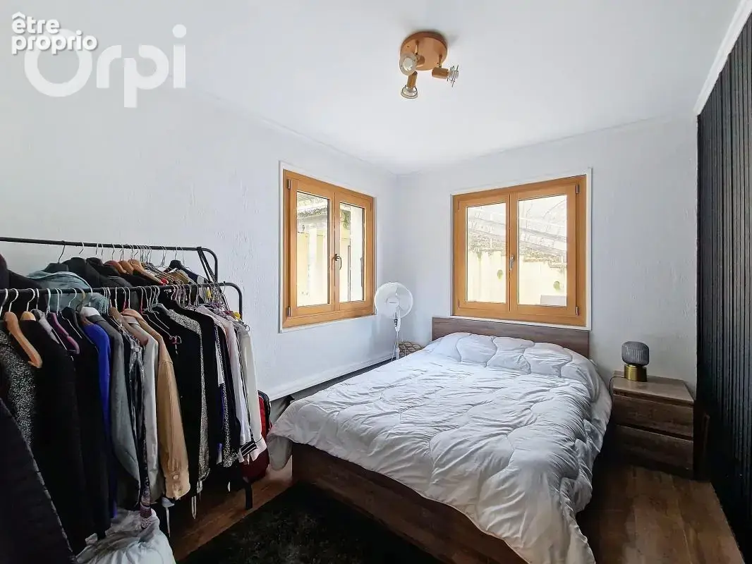 À Vendre maison 232 m2 et logement 50 m2 sur terrain de 2700 m2 - photo 16