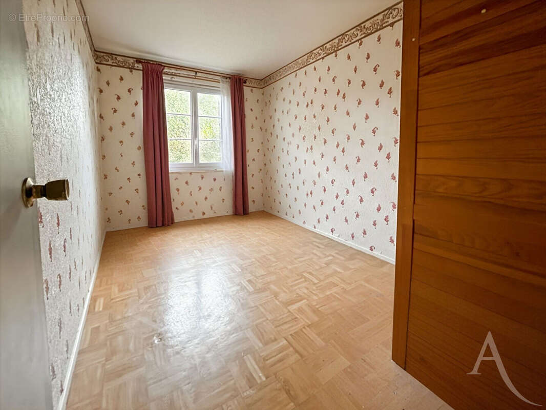 Maison à SAINT-MICHEL-SUR-ORGE