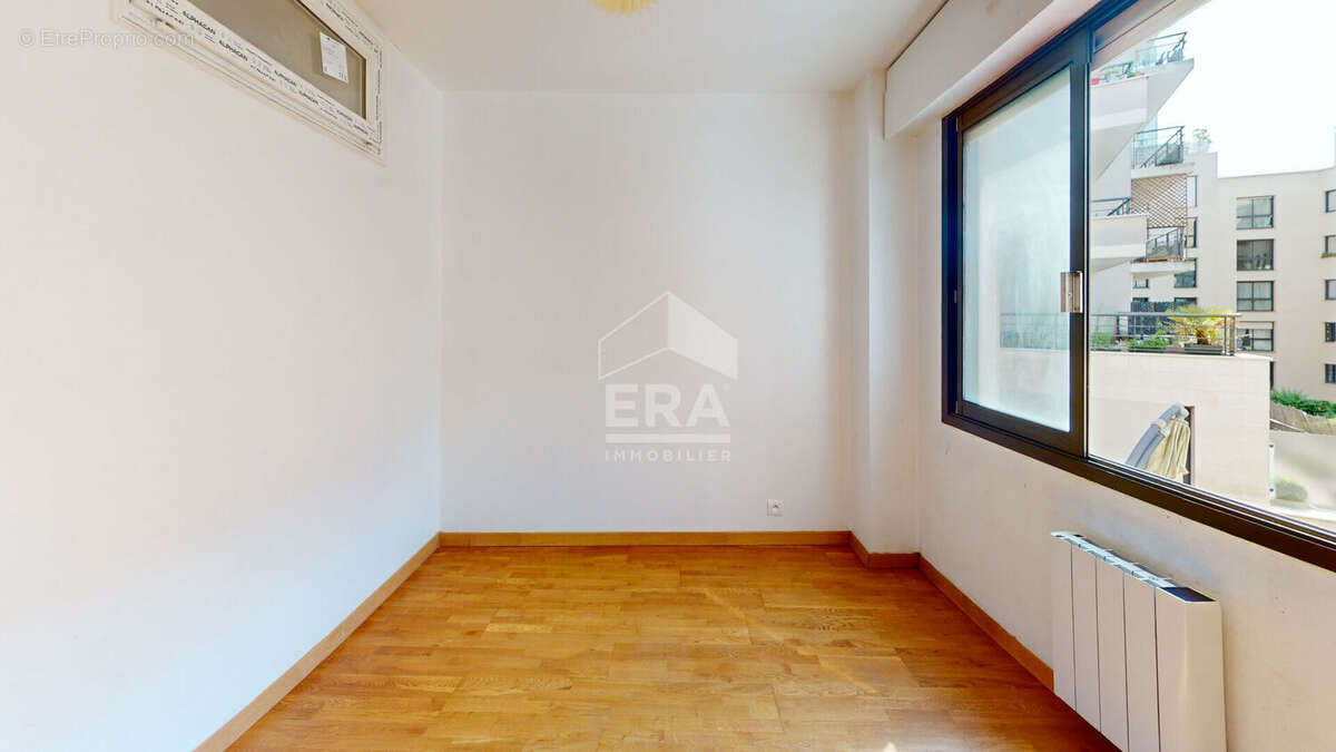 Appartement à PARIS-19E