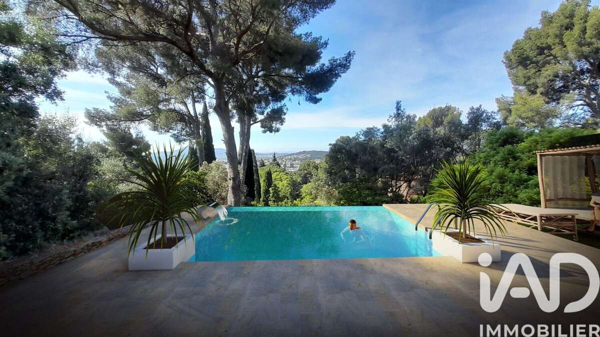 Photo 6 - Terrain à LA VALETTE-DU-VAR