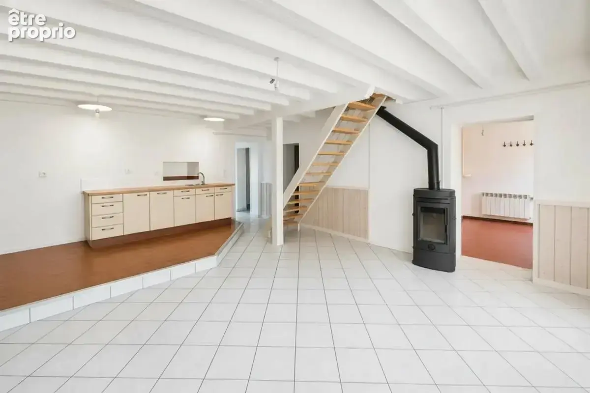 Maison de 4 pièces de 85 m² à Montfort-le-Gesnois - photo 1