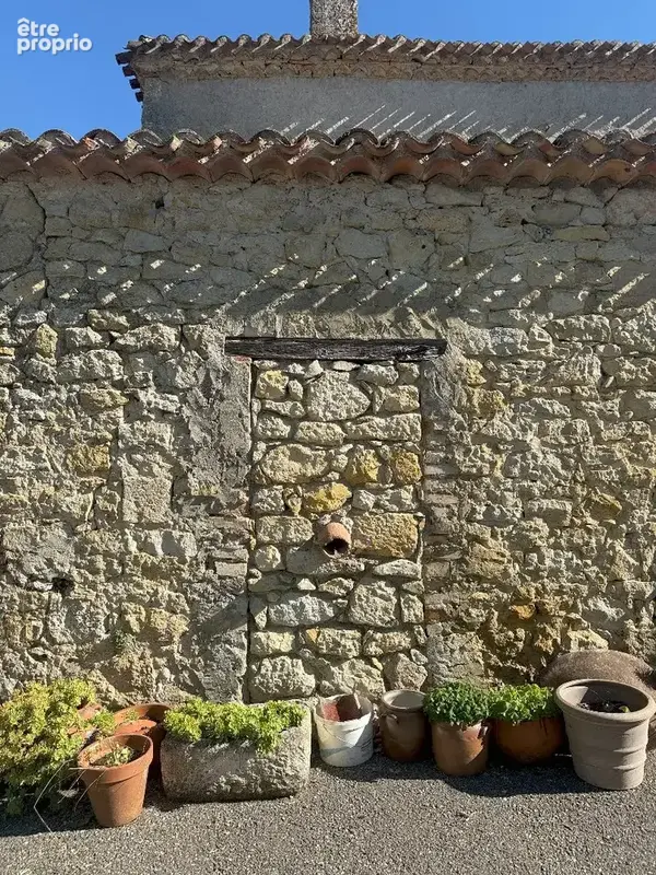 Jolie maison en pierre dans un village historique - photo 16