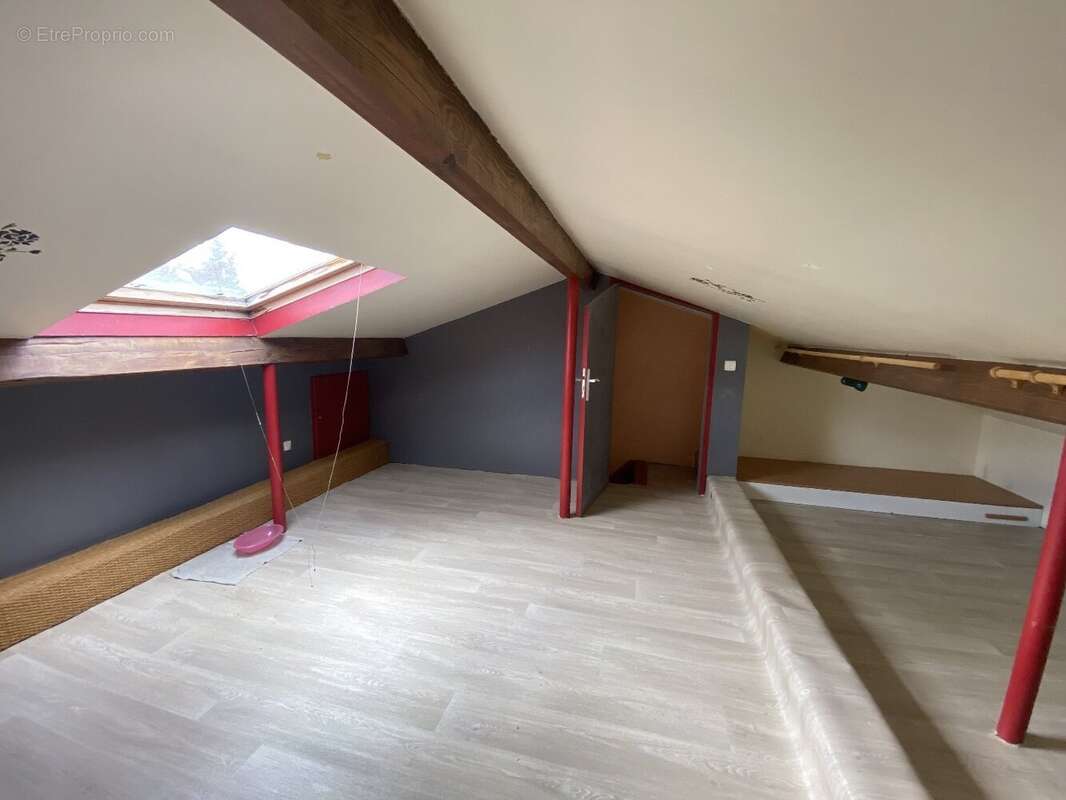 Maison à DREMIL-LAFAGE
