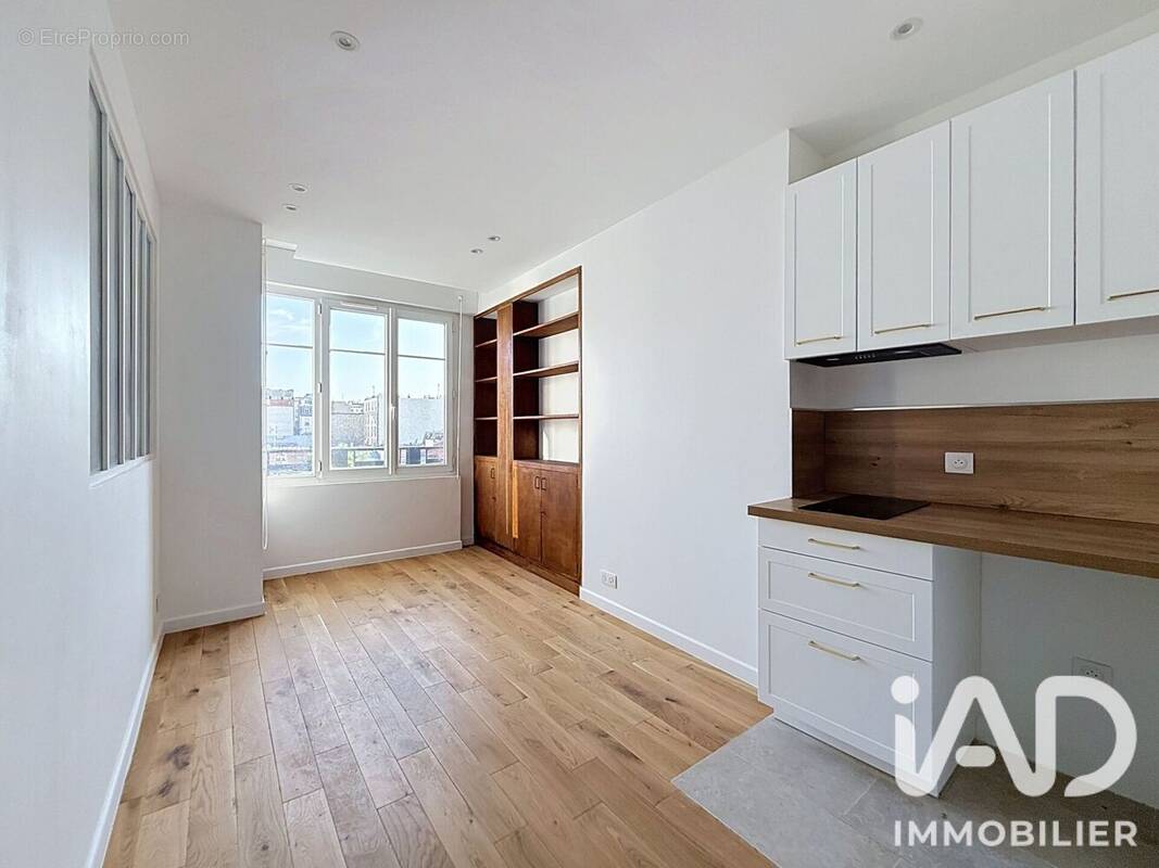 Photo 1 - Appartement à PARIS-16E