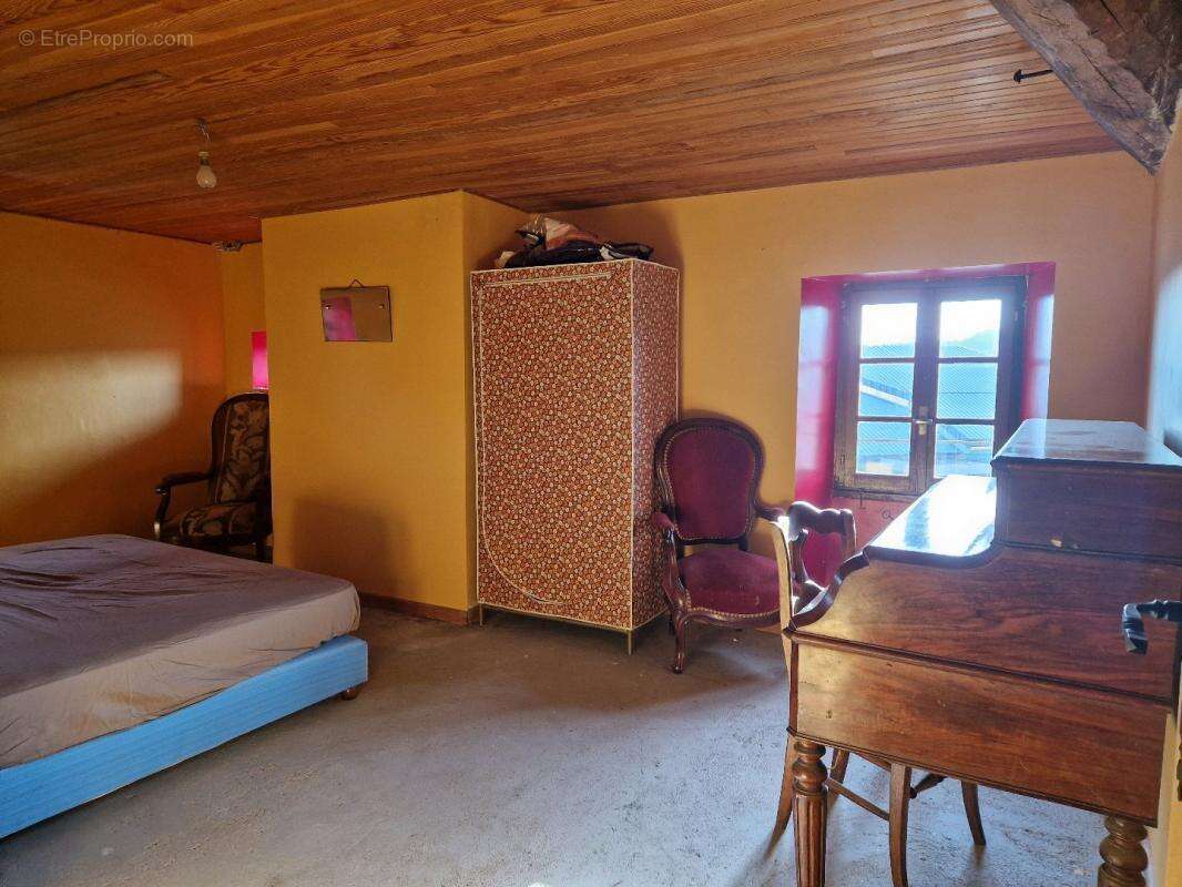 Maison à SAINT-ALBAN-SUR-LIMAGNOLE