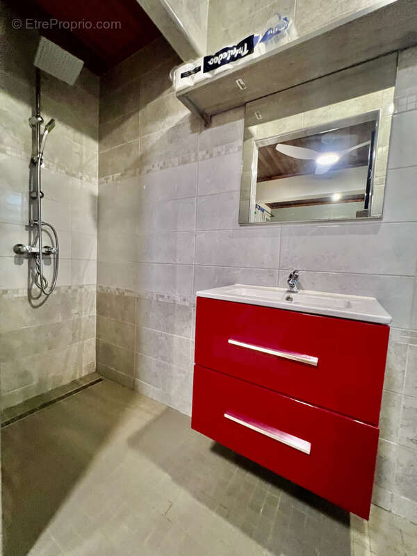 Maison à PETITE-ILE