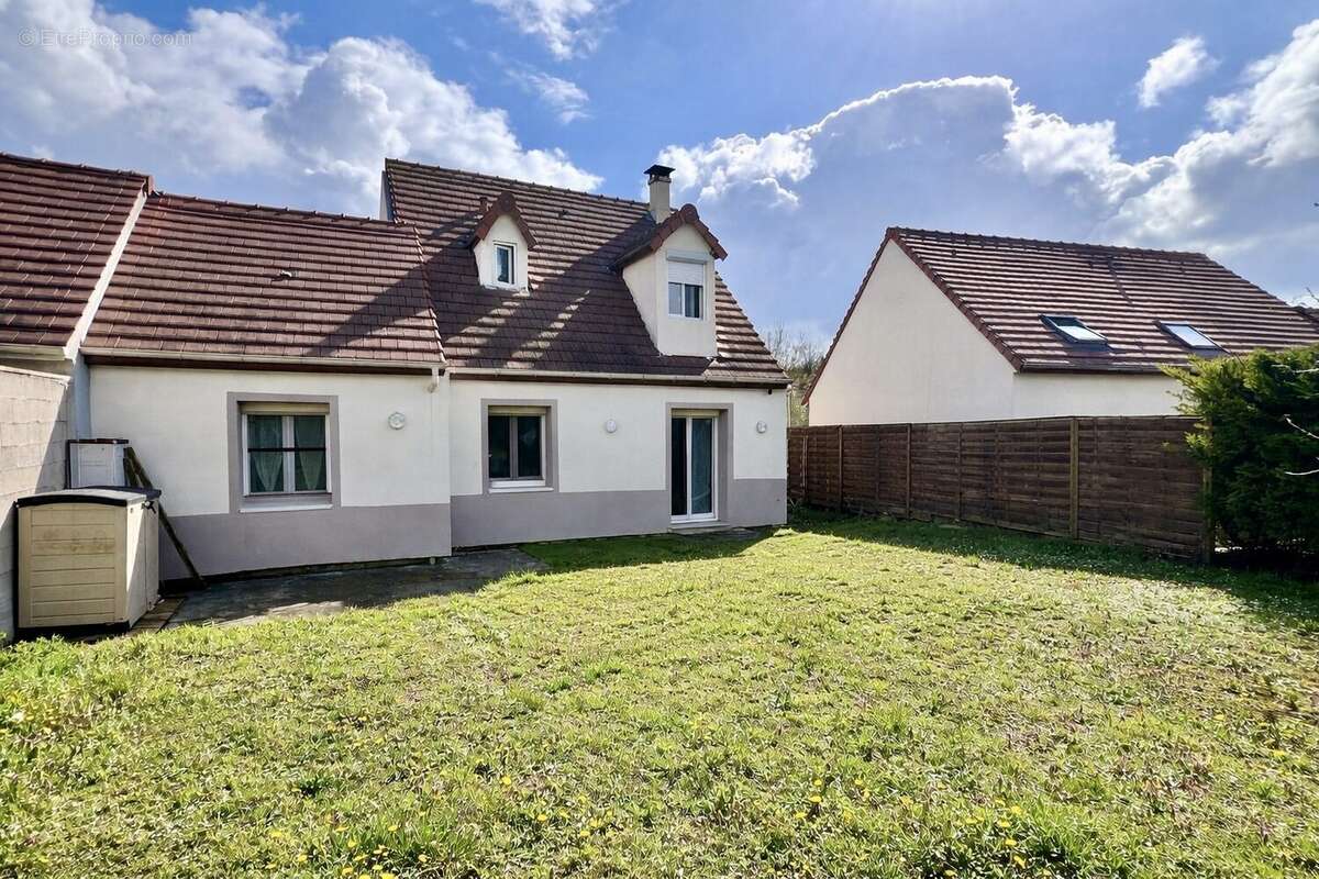 Maison 82 m² à Saint-Ouen-L'aumone  - photo 3