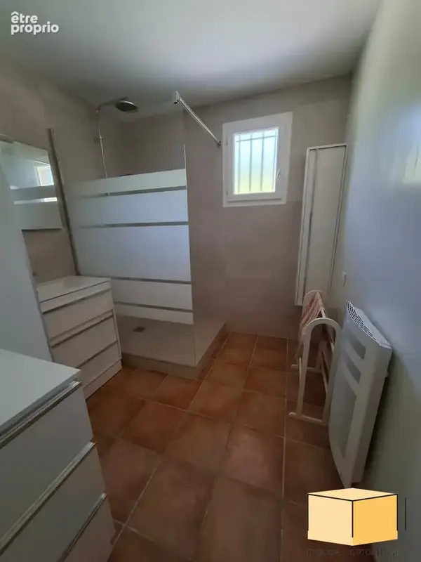 Maison 90 m² à Saint-Germain-Les-Paroisses  - photo 9
