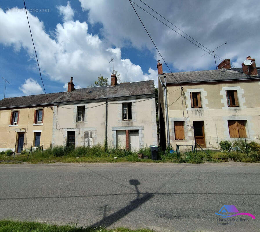 Façade avant - Maison à SAINT-PRIEST-LA-MARCHE