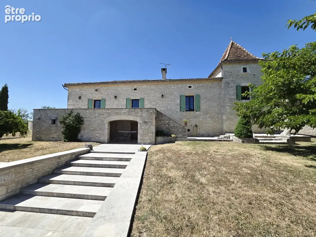 Photo Maison à Bagat-En-Quercy au prix de 701 900€