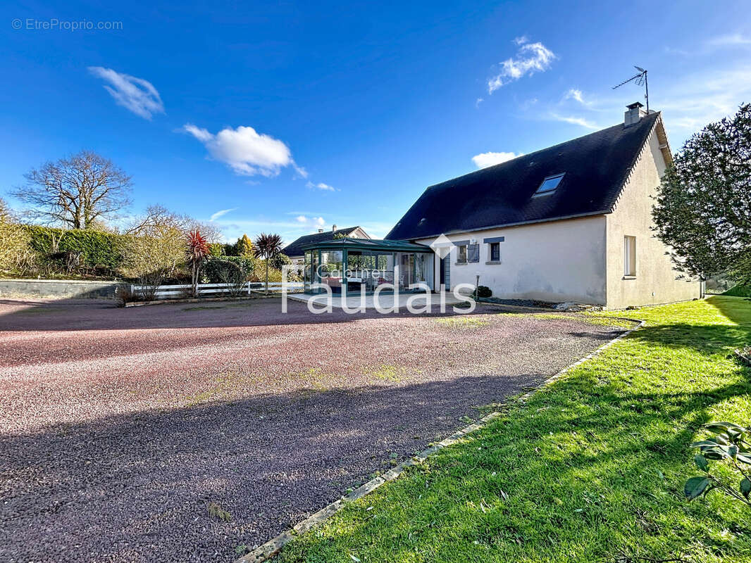 Maison à LESSAY