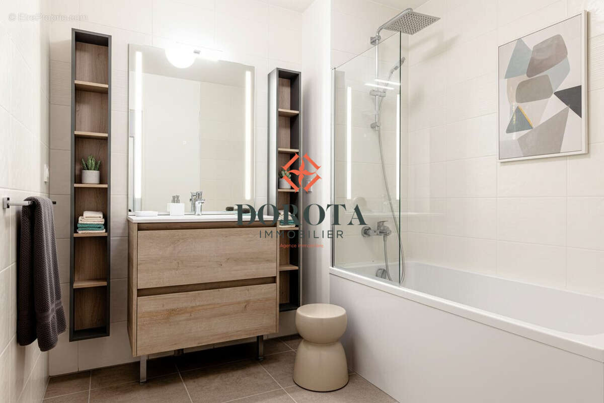 Appartement à CHALLES-LES-EAUX