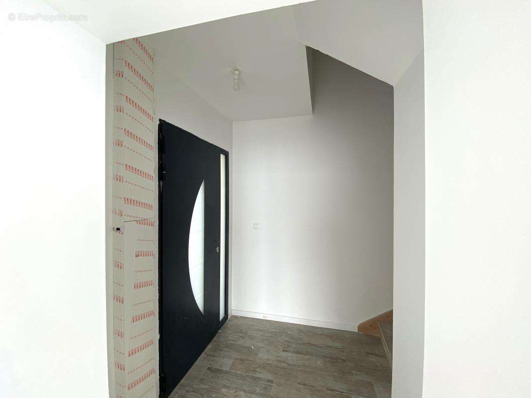 Maison à ROSNY-SUR-SEINE