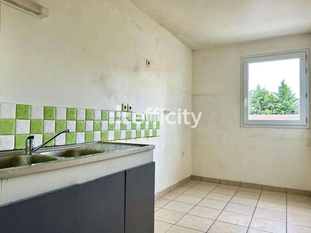 Appartement à VIGNEUX-SUR-SEINE