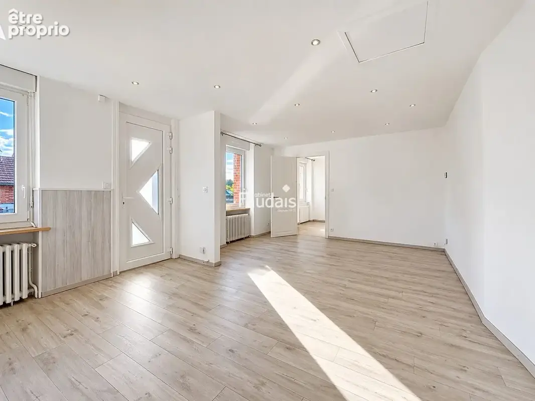 Maison 2 pièces 66 m² à vendre à Carentan (50500) - photo 2