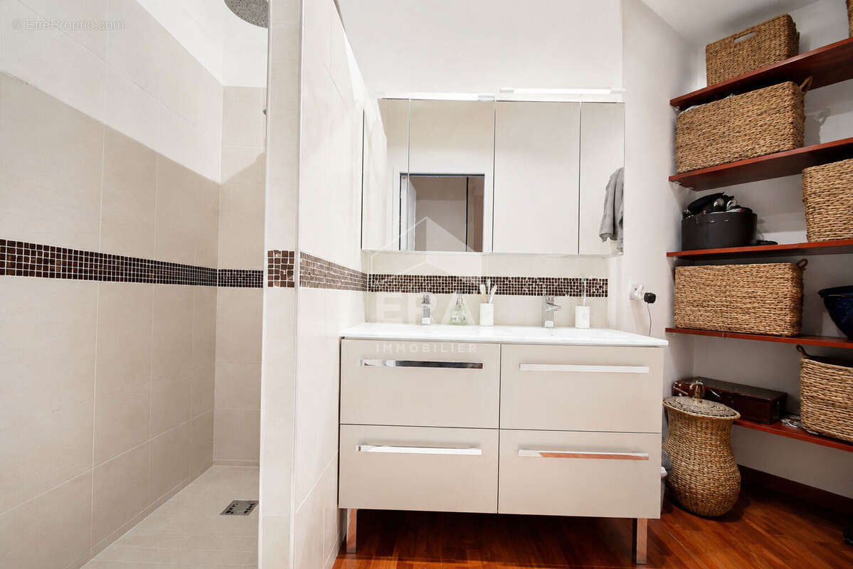 Appartement à ISSY-LES-MOULINEAUX