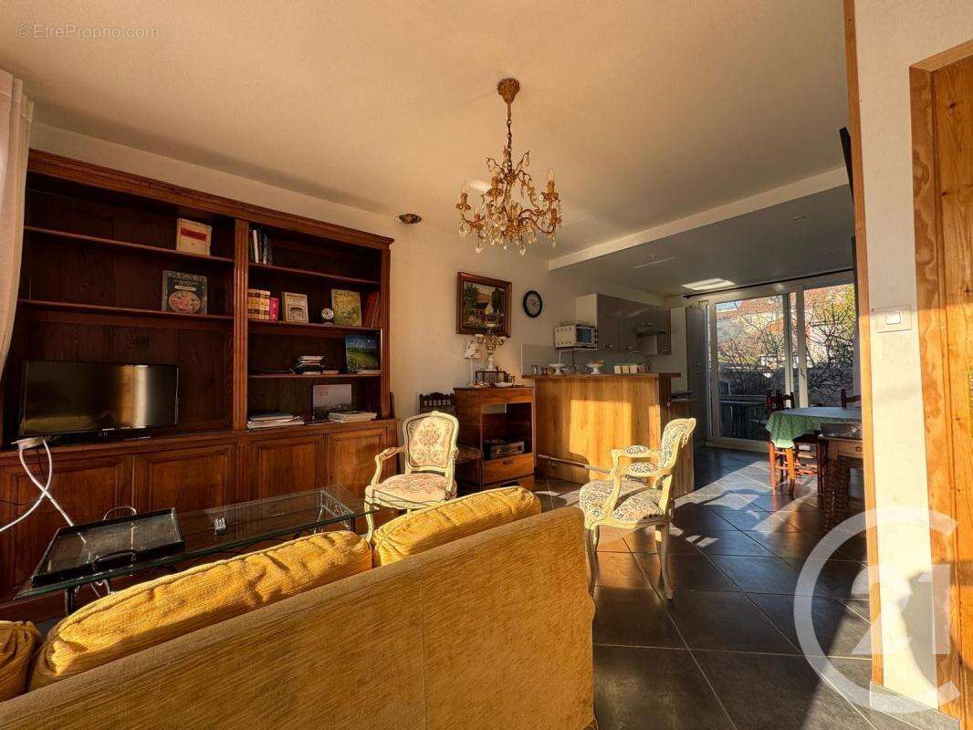 Maison à FONTENAY-SOUS-BOIS