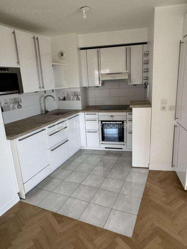 Appartement à ISSY-LES-MOULINEAUX