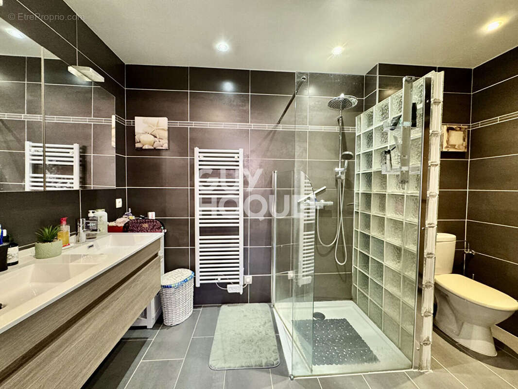 Maison à ROUSSY-LE-VILLAGE