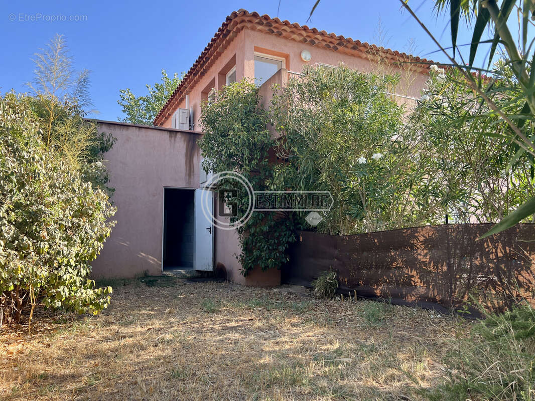 Haut de villa T3 avec jardin, garage et terrasse exposée plein sud   À proximité de Vidauban - photo 14