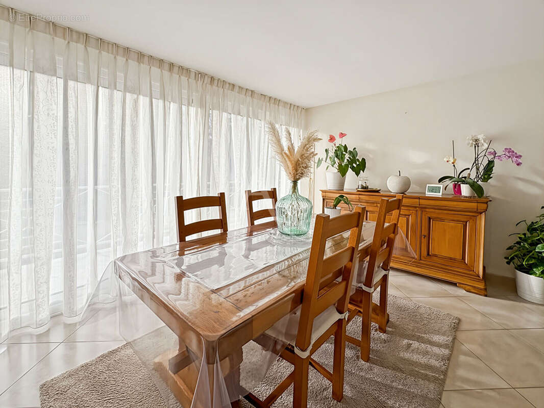 Maison à JANVILLE-SUR-JUINE