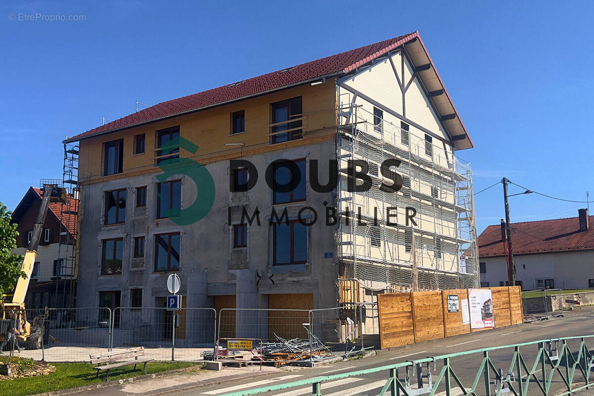 Appartement à ORCHAMPS-VENNES