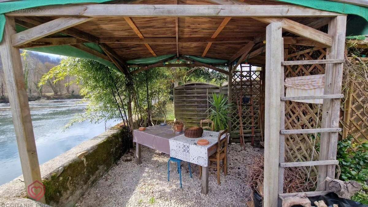 Maison à PRAT-BONREPAUX