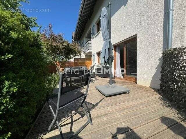 Appartement à POISY