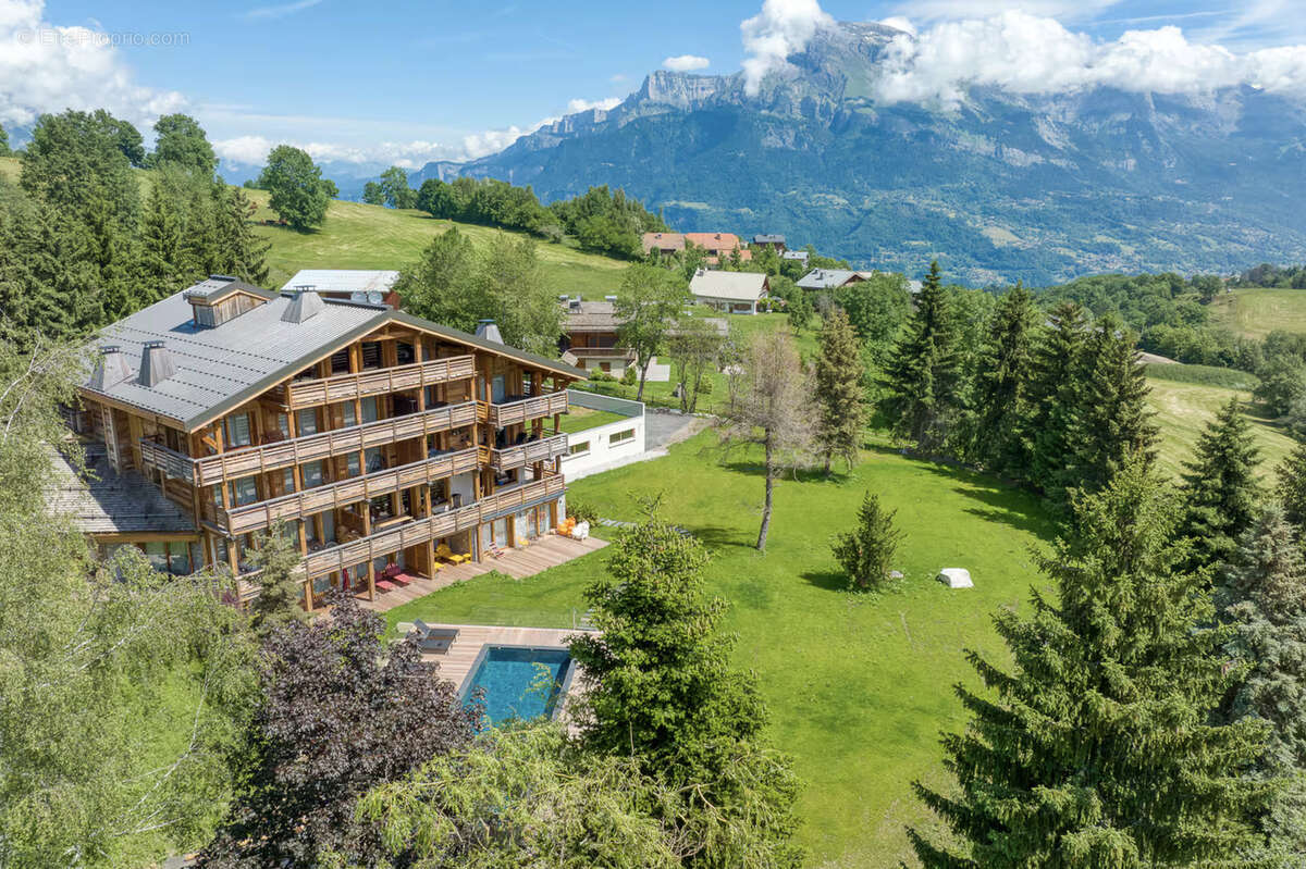 Appartement à COMBLOUX