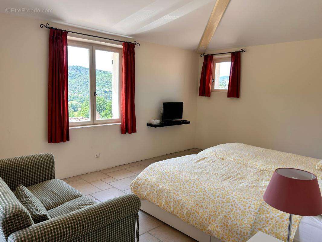 Maison À Vendre - Montbrun-les-Bains - 245 m² - photo 13