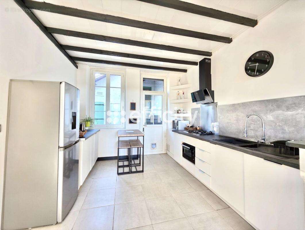 Maison à FOLEMBRAY