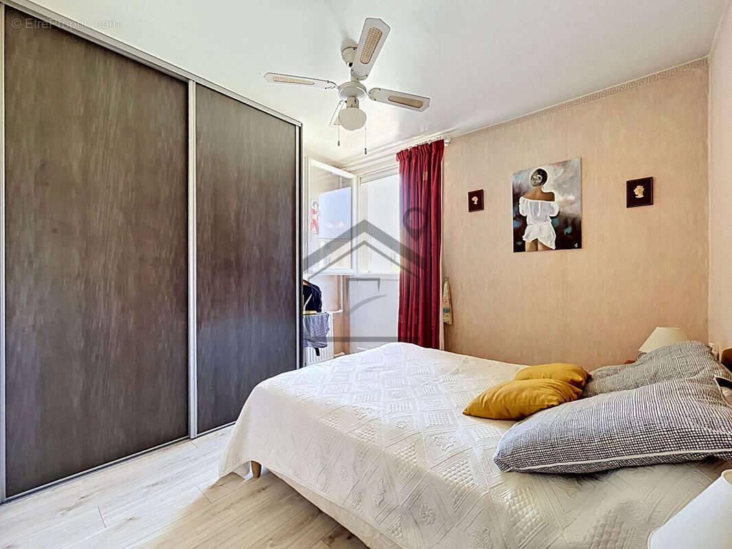 Appartement à ROGNAC