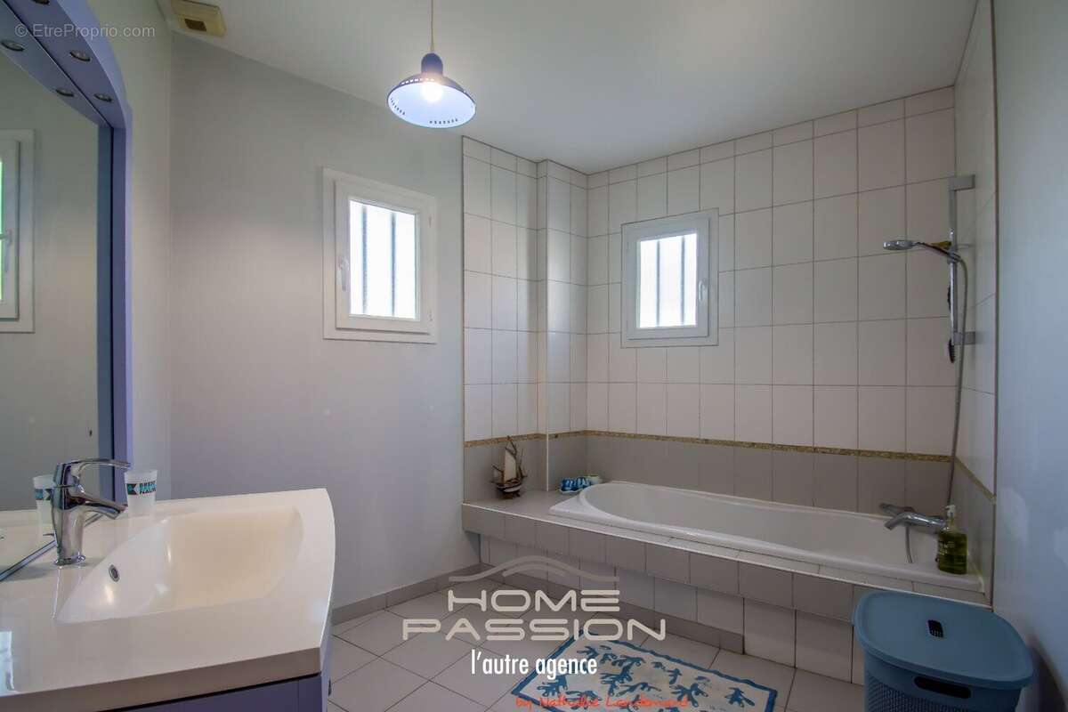 Maison à SAINT-GEORGES-DE-DIDONNE