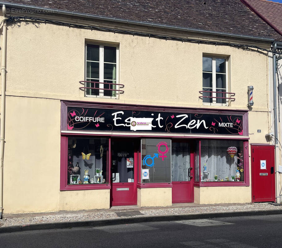 Appartement à LE MELE-SUR-SARTHE