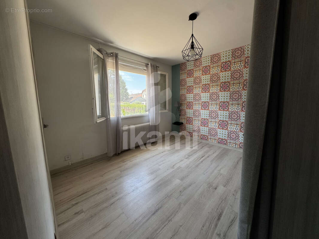 Maison fonctionnelle 4 pièces avec jardin - photo 7