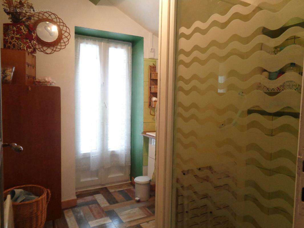 Saint Bonnet Laval(48), maison de 150 m2 habitables, 4 chambres + garage - photo 11