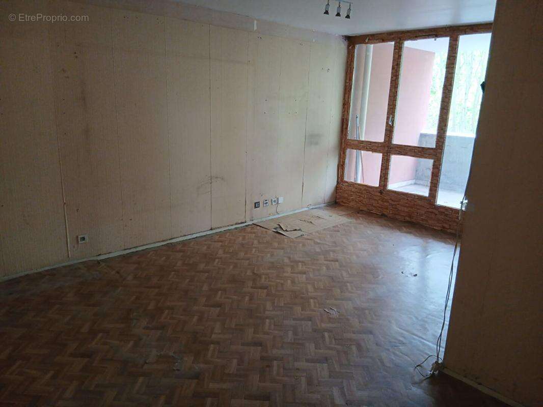 Appartement à LOGNES
