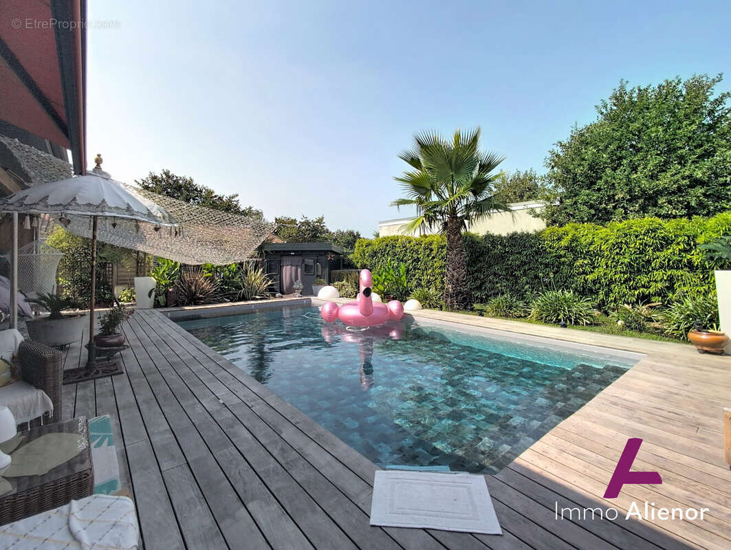 Villa partie extérieure