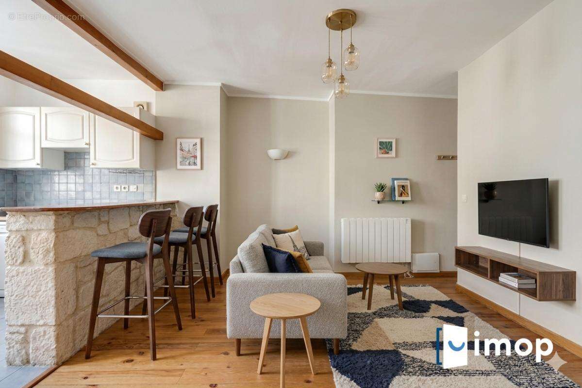 Appartement à PARIS-2E