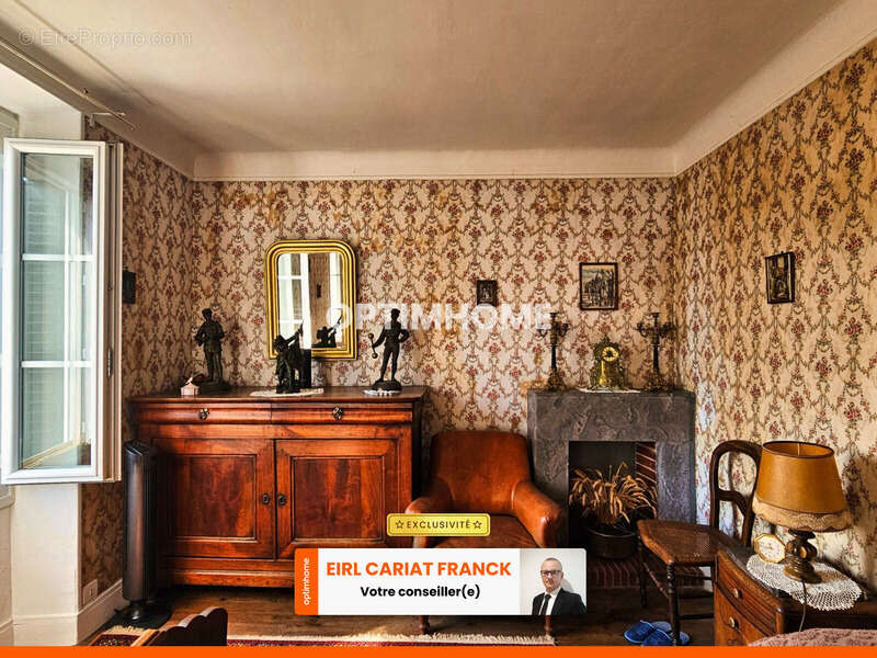 Maison à SAINT-ETIENNE-DE-FURSAC